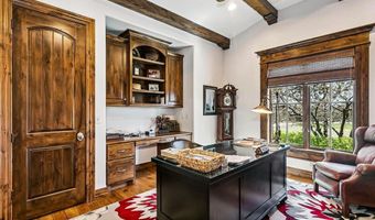 1302 E Bluestem Ct, Andover, KS 67002