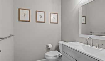81 Golden View Dr, Johnston, RI 02919