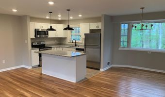 6810 FERN Ln, Annandale, VA 22003