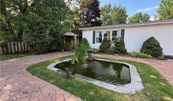385 Cochran Rd, Aurora, OH 44202