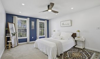 41 Nile St 41, Billerica, MA 01821