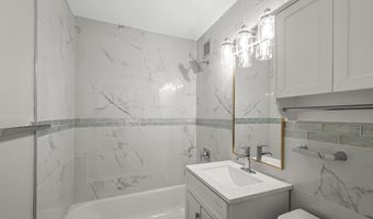 1111 ARLINGTON Blvd 318, Arlington, VA 22209