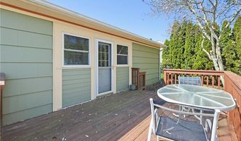 145 Glenwood Dr, North Kingstown, RI 02852