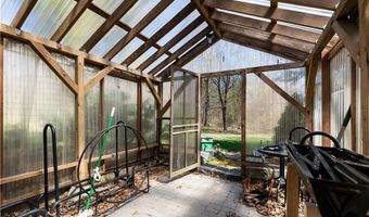 571 Stony Fort Rd, North Kingstown, RI 02874