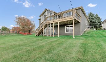 2660 Harnish Dr, Algonquin, IL 60102