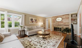 99 Oldfield Ave, Amityville, NY 11701