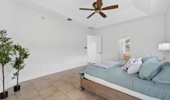 924 Bunker View Dr, Apollo Beach, FL 33572
