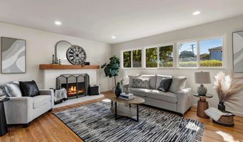 8530 Rockledge Rd, La Mesa, CA 91941