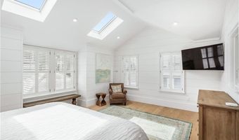 15 High St, Newport, RI 02840