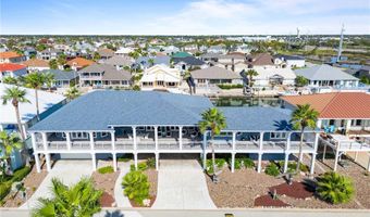 134 Bay Harbor Dr, Aransas Pass, TX 78336
