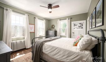 9 Colonial Pl, Asheville, NC 28804