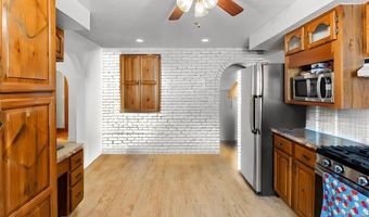 240 Herbert St, Alton, IL 62002