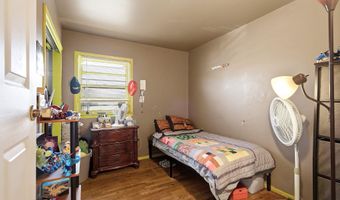 81 Elm St, Beachwood, NJ 08722