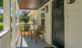 1393 Harristown Rd, Bonneau, SC 29431