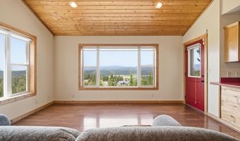 125 Cottage Ln, Bonners Ferry, ID 83805