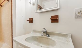 44 Nod Rd, Clinton, CT 06413
