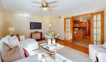 40 Phenix Ridge Dr, Cranston, RI 02921