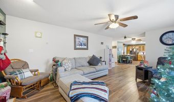 208 13th St SW, Altoona, IA 50009