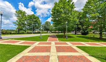 82 COURT Sq, Alexander City, AL 35010