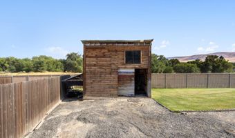 610 Botaka Loop, Benton City, WA 99320