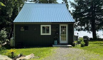 12 Beech Ridge Dr, Abbot, ME 04406