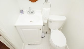 123 CATHEDRAL St 1, Annapolis, MD 21401