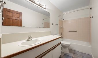 319 Kaelepulu Dr 202, Kailua, HI 96734