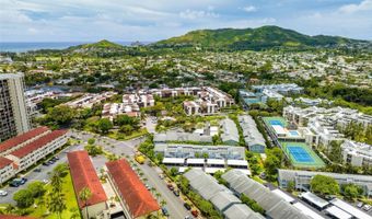 355 Aoloa St Q102, Kailua, HI 96734