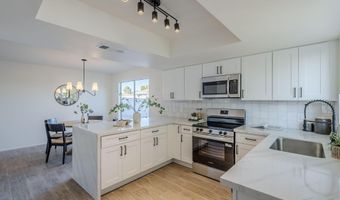 529 W MYRNA Ln, Chandler, AZ 85225