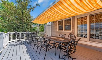 82 Spinnaker Ct, Bayville, NJ 08721