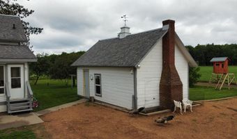 W10402 SUNSET RD, Antigo, WI 54428