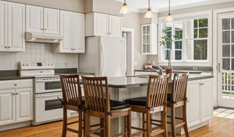 73 Pipers Point Ln, Alton, NH 03809