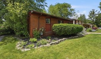 1061 Western Dr, Ann Arbor, MI 48103