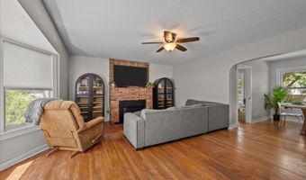 1322 N 4th St, Arkansas City, KS 67005