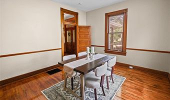 407 E 9th St, Alton, IL 62002
