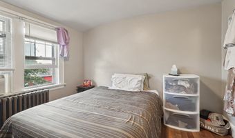 30 Dover St, Bridgeport, CT 06610