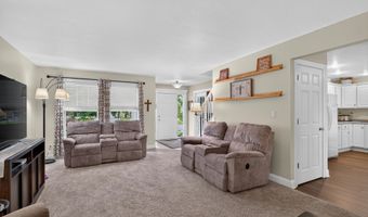 2421 Yorkshire Cir, Ames, IA 50010