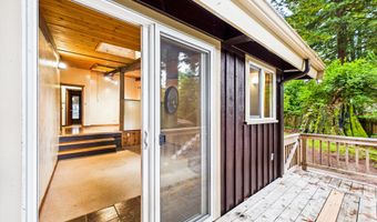 2910 Greenbriar Ln, Arcata, CA 95521