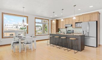 1141 E BANTA Ct, Appleton, WI 54915