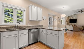 1 Tarleton Ln, Amherst, NH 03031