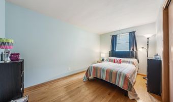 3030 N MORRISON St, Appleton, WI 54911
