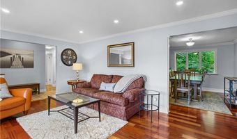 1498 Parkview Dr, Allison Park, PA 15101