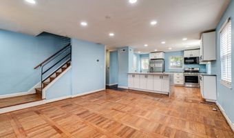 849 S GLEBE Rd, Arlington, VA 22204