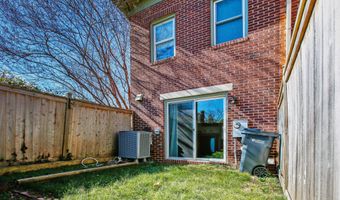 1525 ORONOCO St, Alexandria, VA 22314