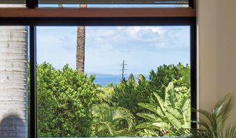 563 Mikioi Pl, Kihei, HI 96753
