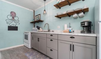 207 E Terminal Blvd, Atlantic Beach, NC 28512