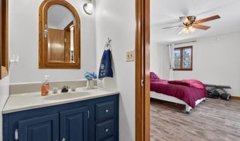 87 Maple Ridge Dr, Monmouth, ME 04259