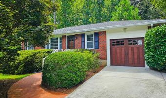2461 Woodridge Dr, Decatur, GA 30033