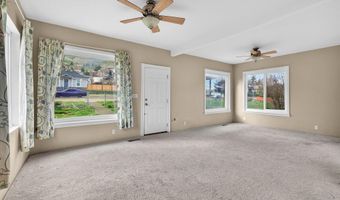 815 2nd St, Asotin, WA 99402