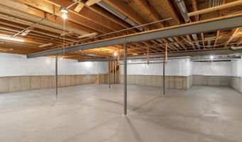 2660 Harnish Dr, Algonquin, IL 60102